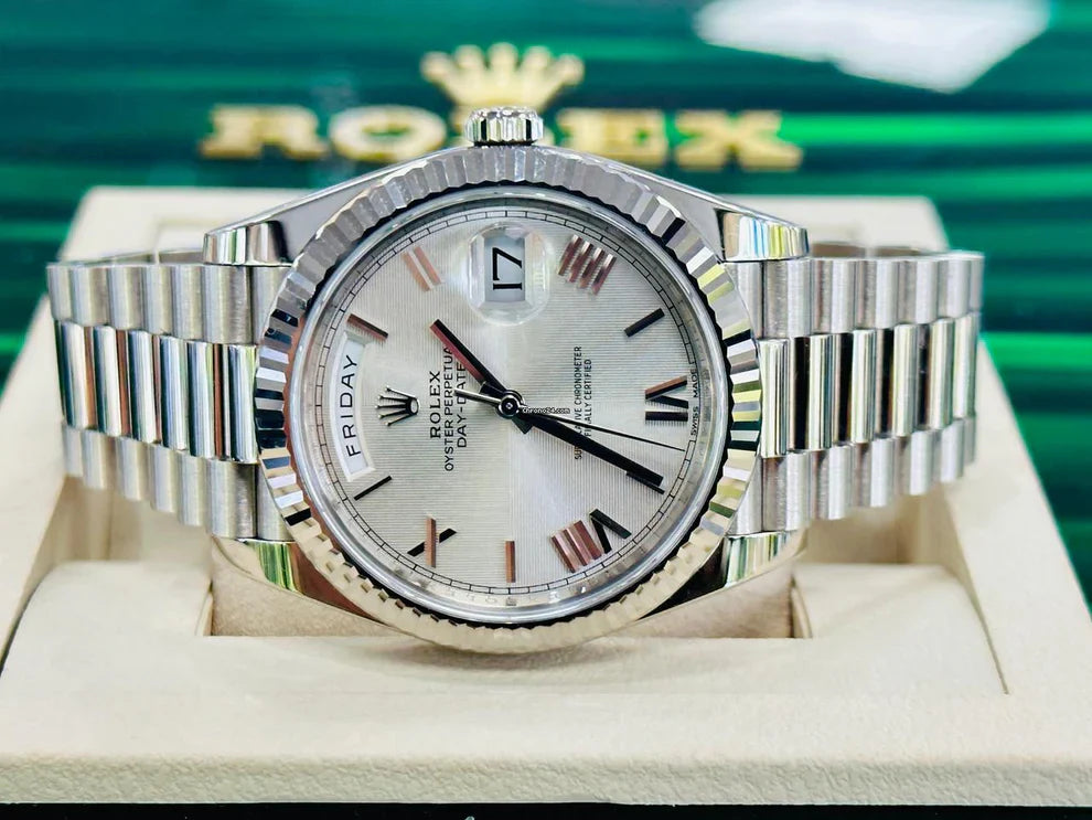 Rolex Day-Date 40MM Or Blanc Et Cadran Blanc President Ceinture