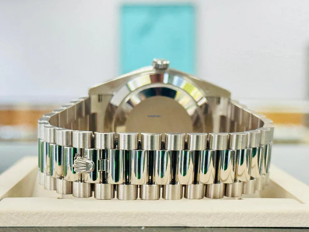 Rolex Day-Date 40MM Or Blanc Et Cadran Blanc President Ceinture