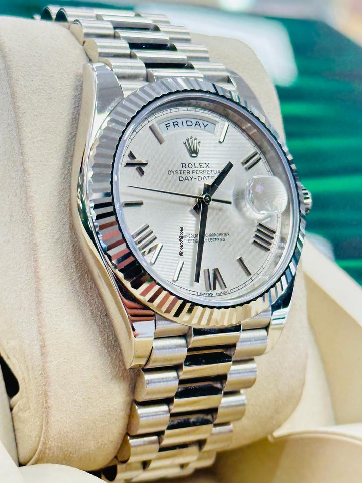 Rolex Day-Date 40MM Or Blanc Et Cadran Blanc President Ceinture