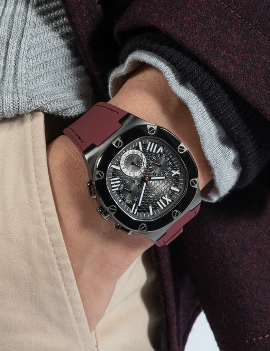 GUESS Mens Burgundy Gunmetal Multi-function Watch GW0571G4