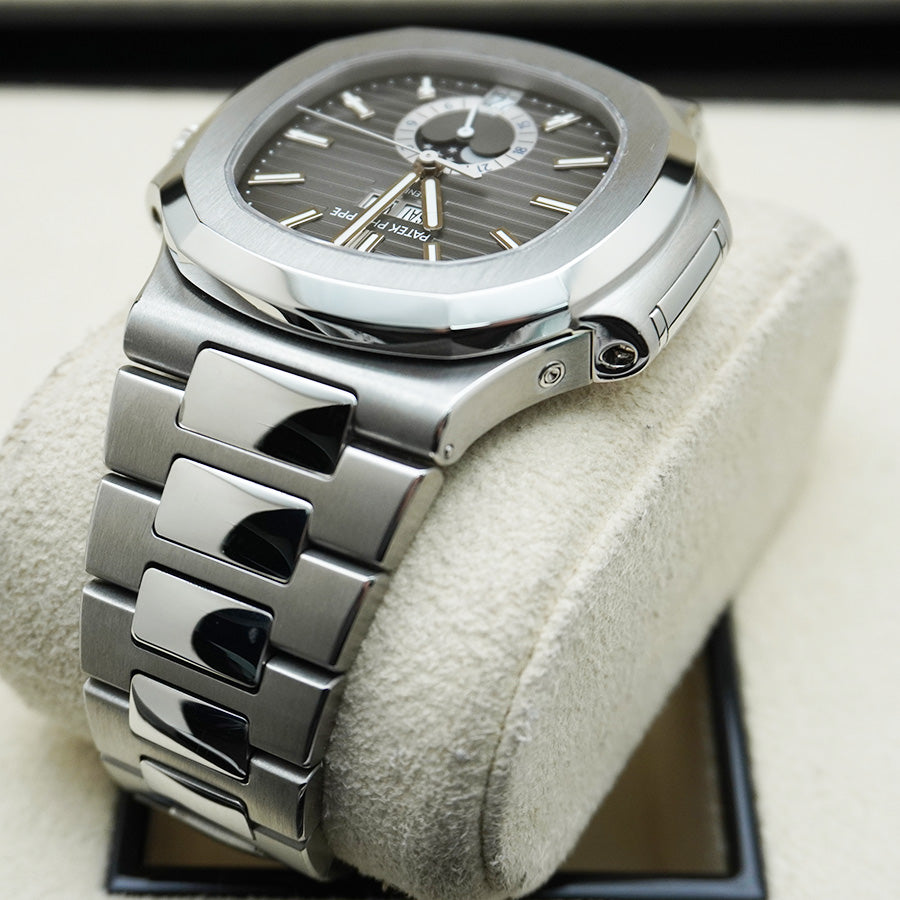 Patek Philippe Nautilus 5726/1A-001
